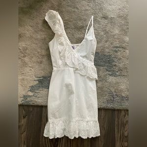 White lace dress